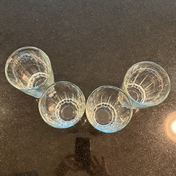 Drinking Glasses - Nice, Clear Glasses. Set of 4 - Picture 2 of 8